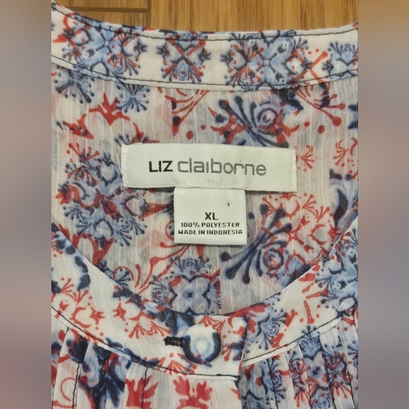 Liz Claiborne Floral Sleeveless Top - Picture 5 of 7